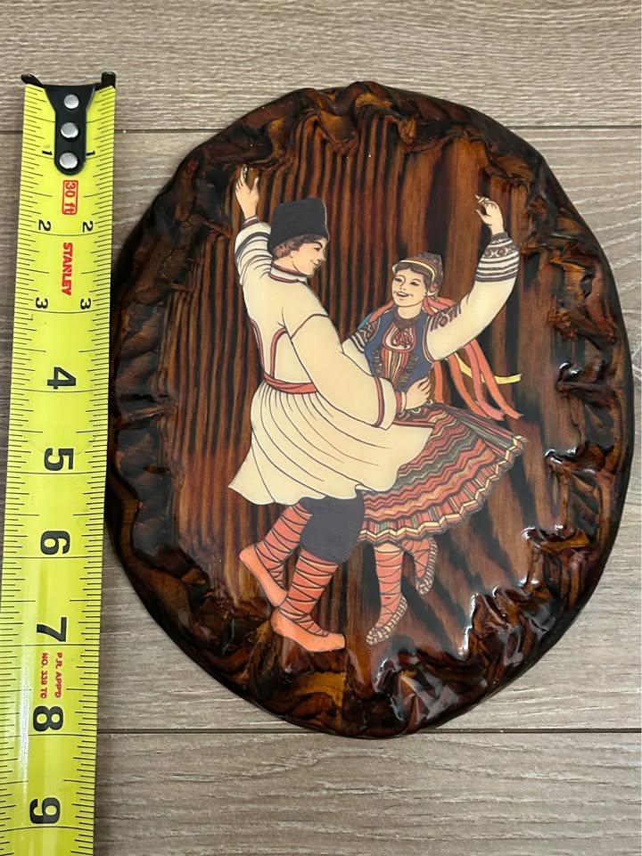 1976 Ukrainian Folk Art Wood Plaque - photo 4