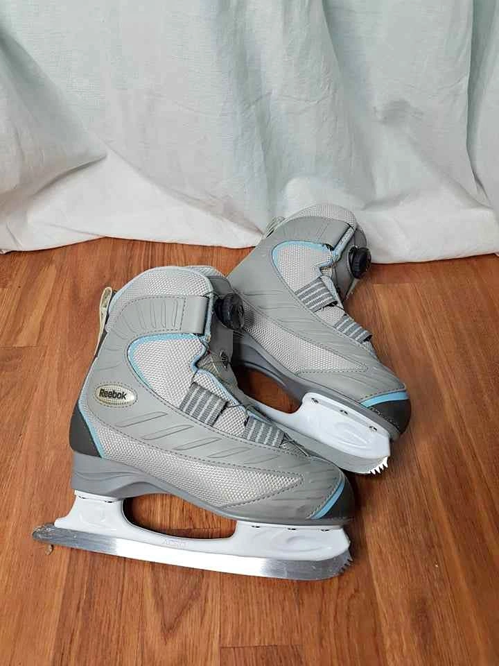 Women's Ice Skates