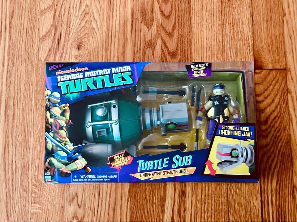 SEALED - Teenage Mutant Ninja Turtles - Turtle Sub w/ Donatello