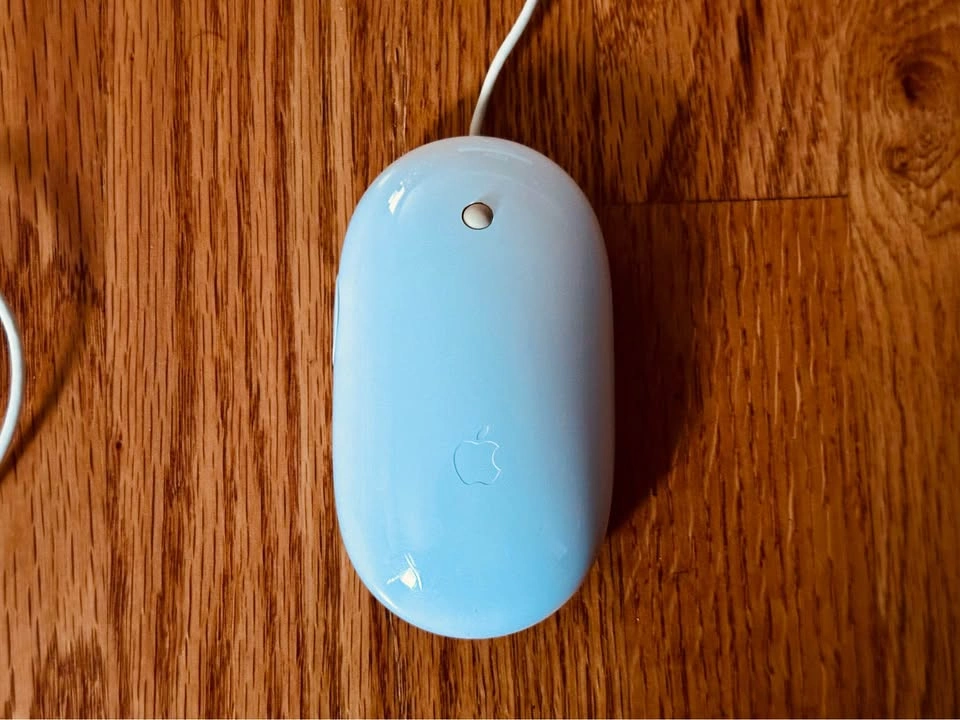 Apple - Wired Optical Mouse - Model A1152 - photo 2