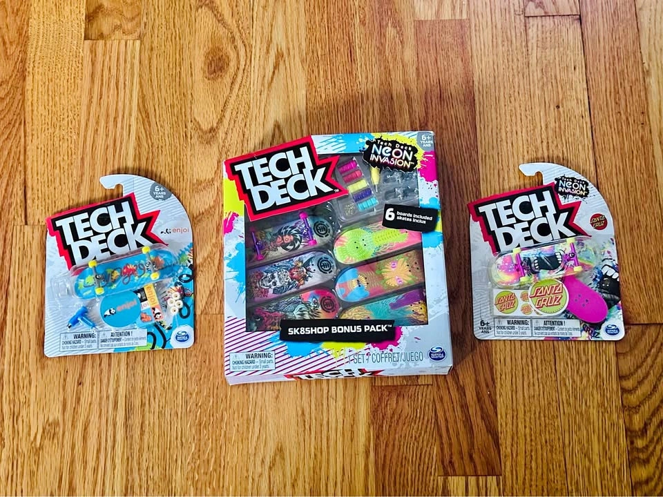 Tech Deck Sk8shop Fingerboard Bonus Pack - NEON Invasion