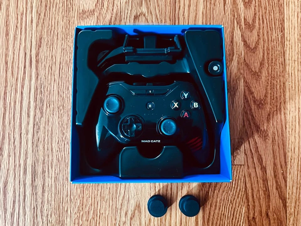 Mad Catz C.T.R.L.i Mobile Game Controller - iOS/PC/Tablet - photo 3