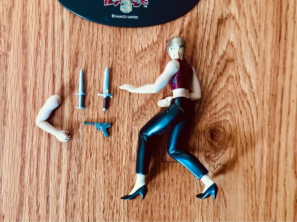 Tekken 3 - Nina Williams - 1/10 Scale Action Figure 6" Inch - photo 4