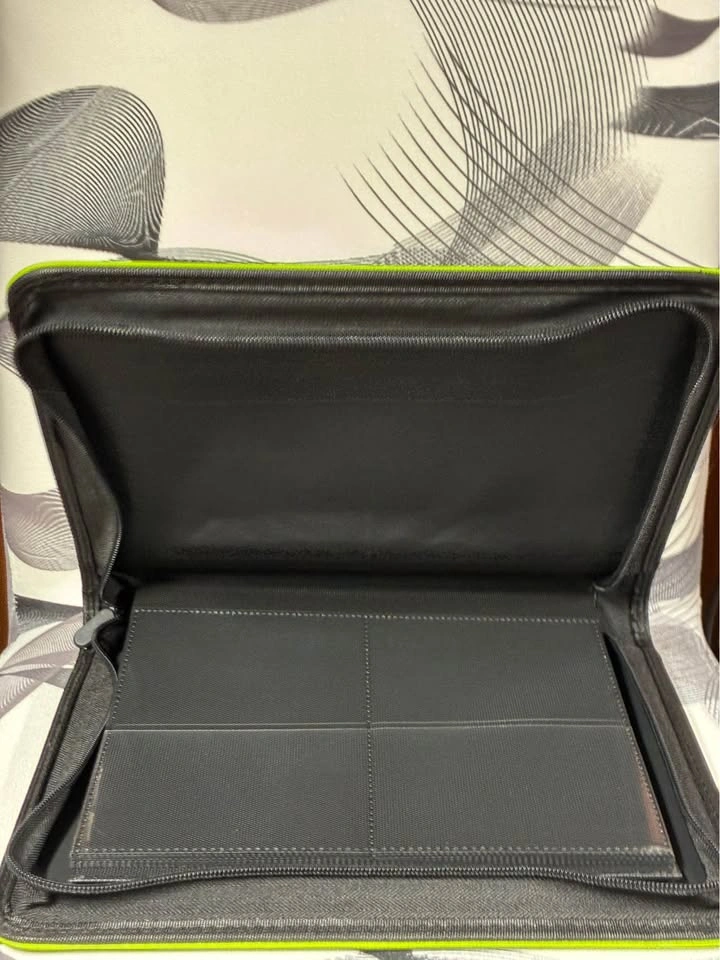 128 Pocket Binder (for toploader cards) - photo 2
