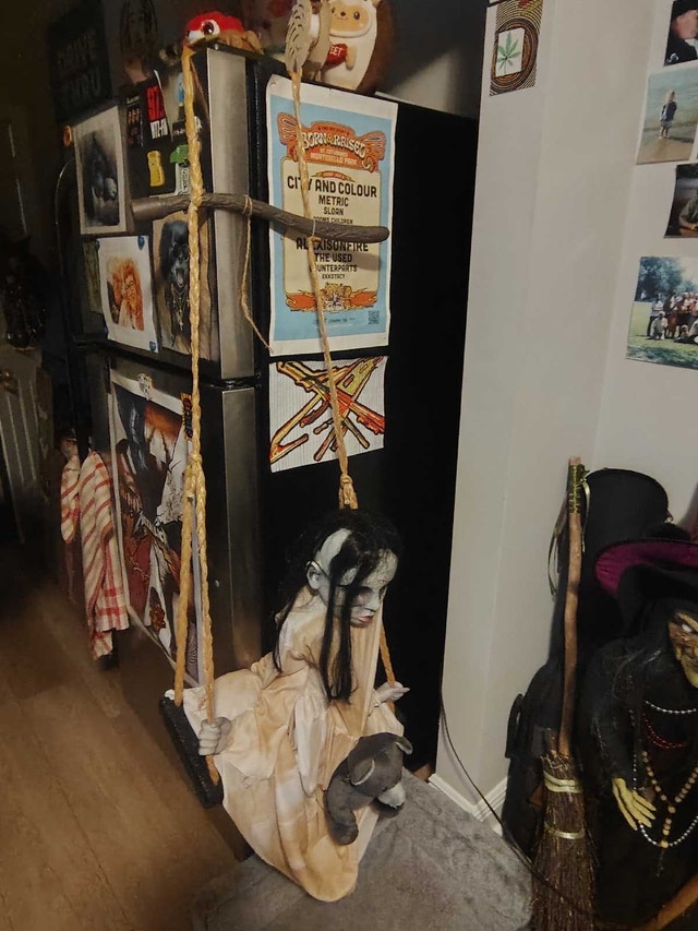 Swing Doll Hallowe'en Prop - photo 5