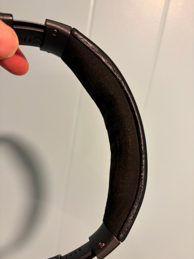 Bose QuietComfort 35 II (QC35 II) Noise Cancelling Headphones - photo 3