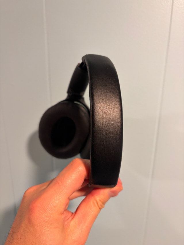Bose QuietComfort 35 II (QC35 II) Noise Cancelling Headphones - photo 4