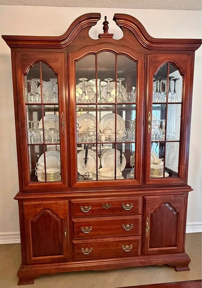 Queen Anne China Cabinet