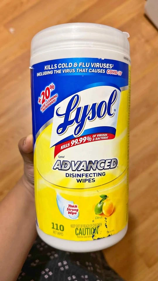 Lysol Advanced Disinfectant wipes