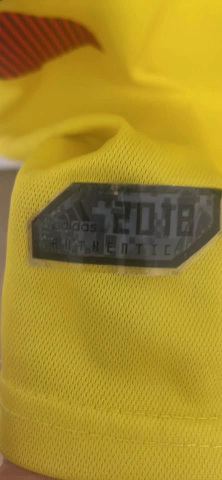 Adidas Colombia 2018 World Cup Home Jersey - Size Small - photo 3