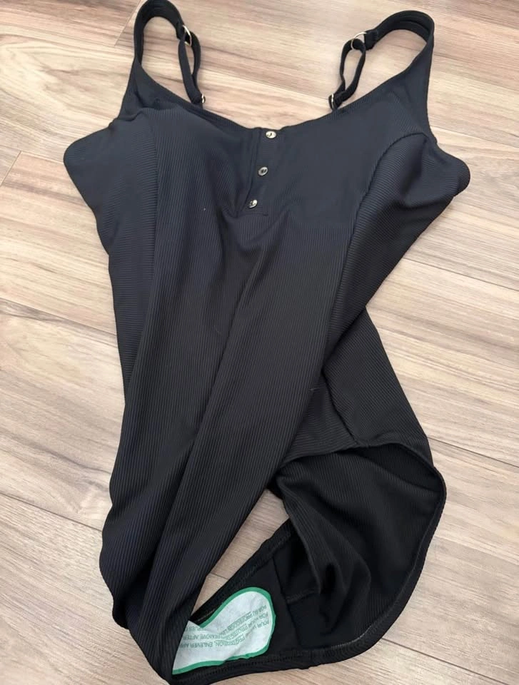 Black Ribbed One-Piece Swimsuit - photo 3