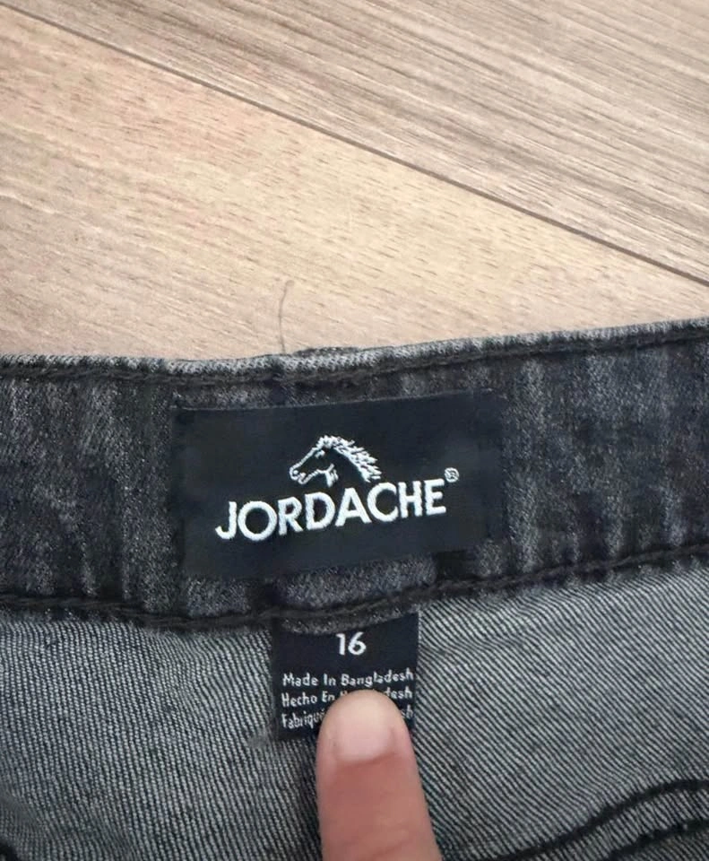 Jordache Denim Shorts - photo 2