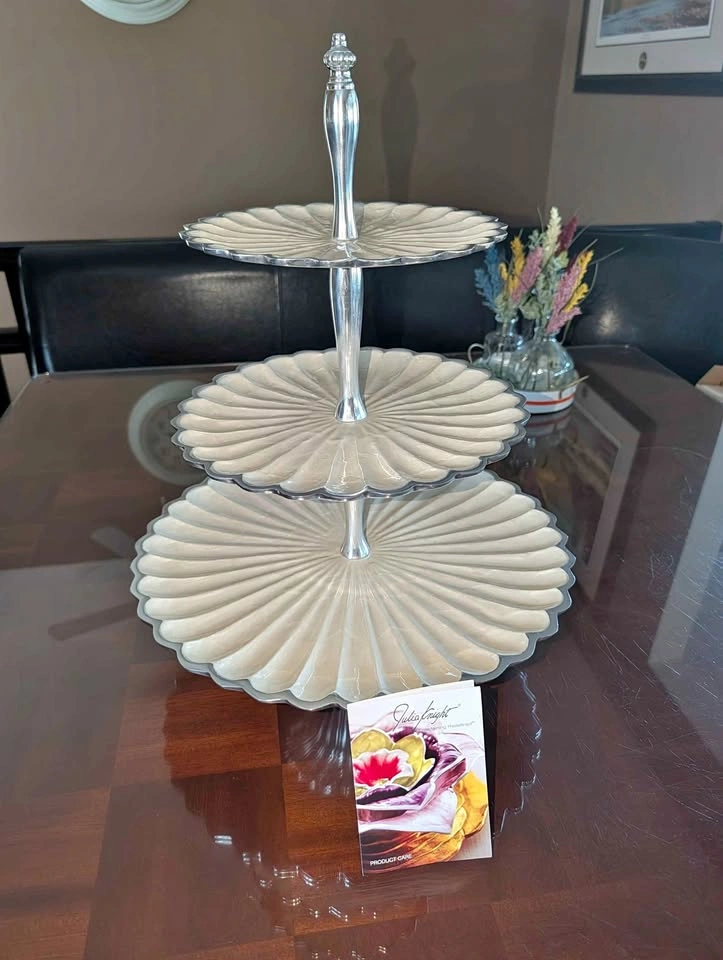 Julia Knight 3 tier stand