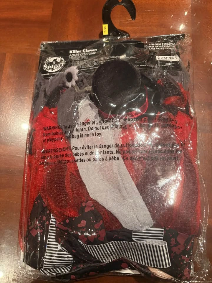 Spirit Halloween Killer Clown Adult Costume - photo 2