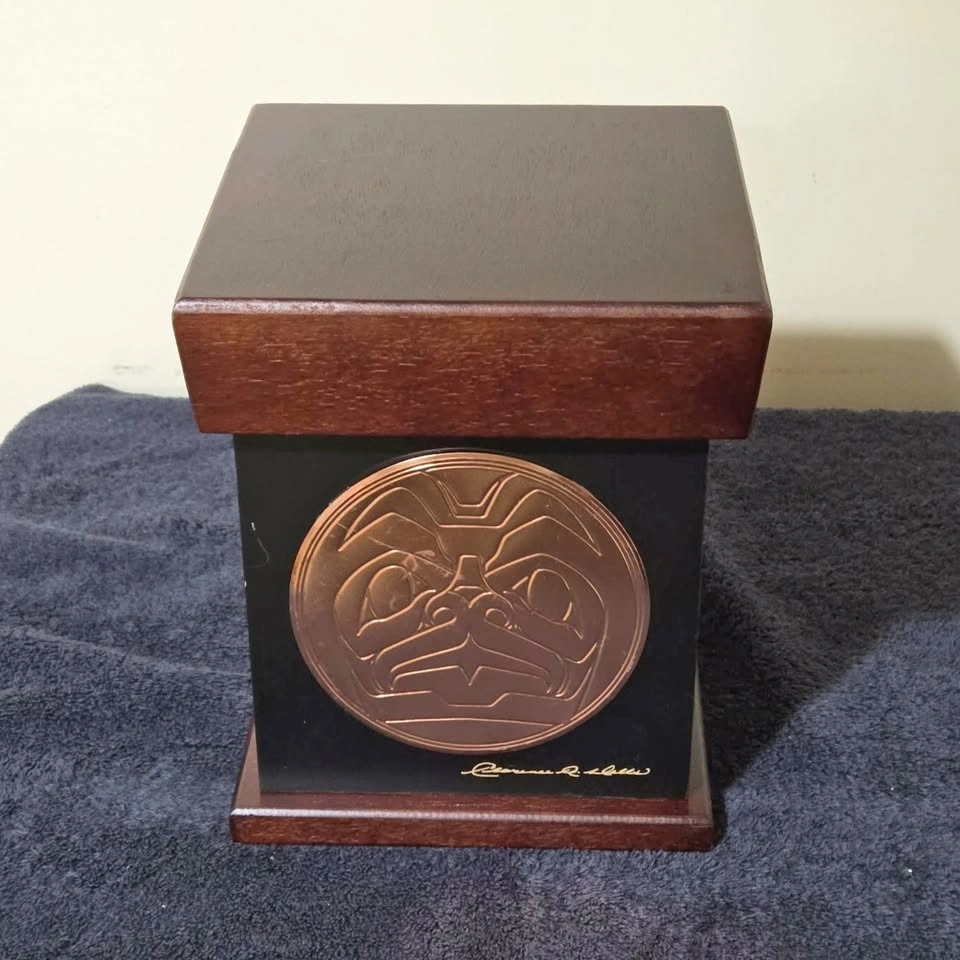 Clarence Wells Indigenous Bentwood-Style Box – Copper Medallion - photo 3