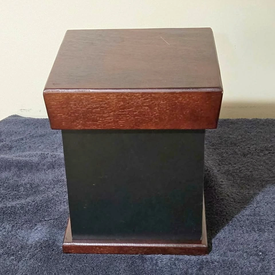 Clarence Wells Indigenous Bentwood-Style Box – Copper Medallion - photo 4