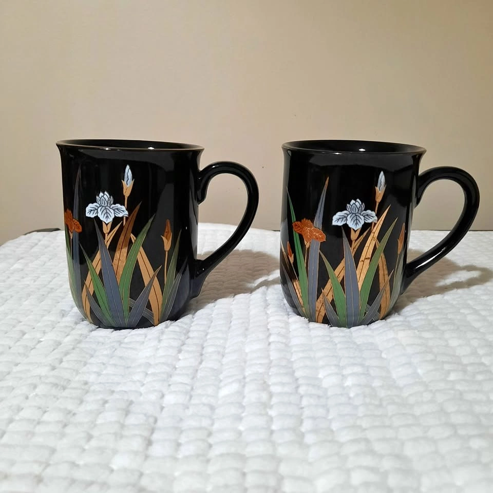 Otagiri - Vintage Iris Mug/Cup Pair - Black and Gold Trim