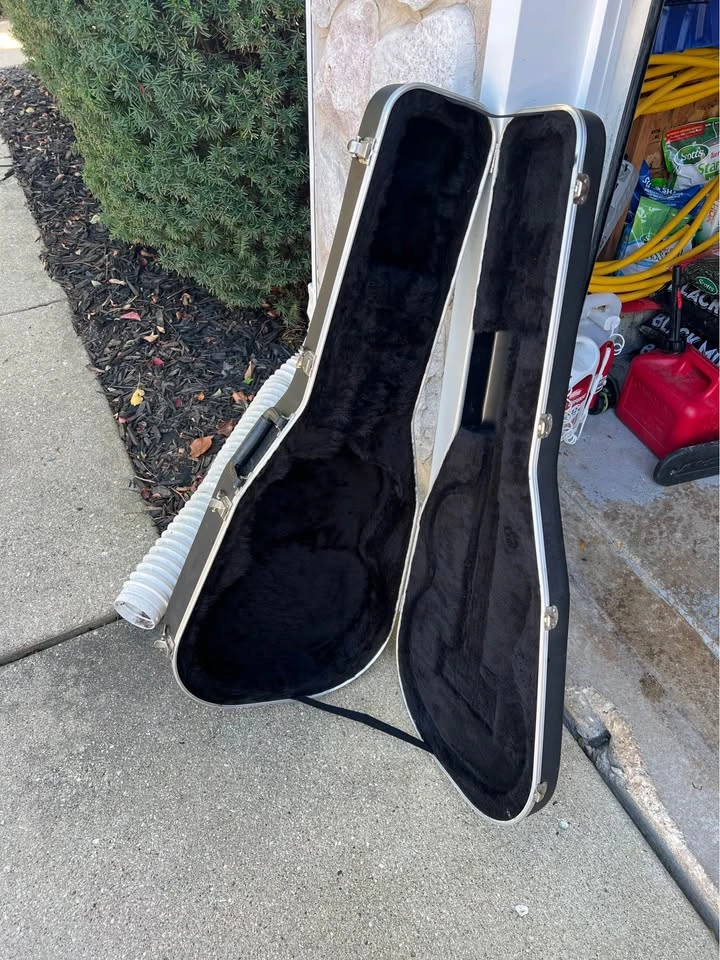 Córdoba Hardshell Acoustic / Classical Guitar Case - photo 3