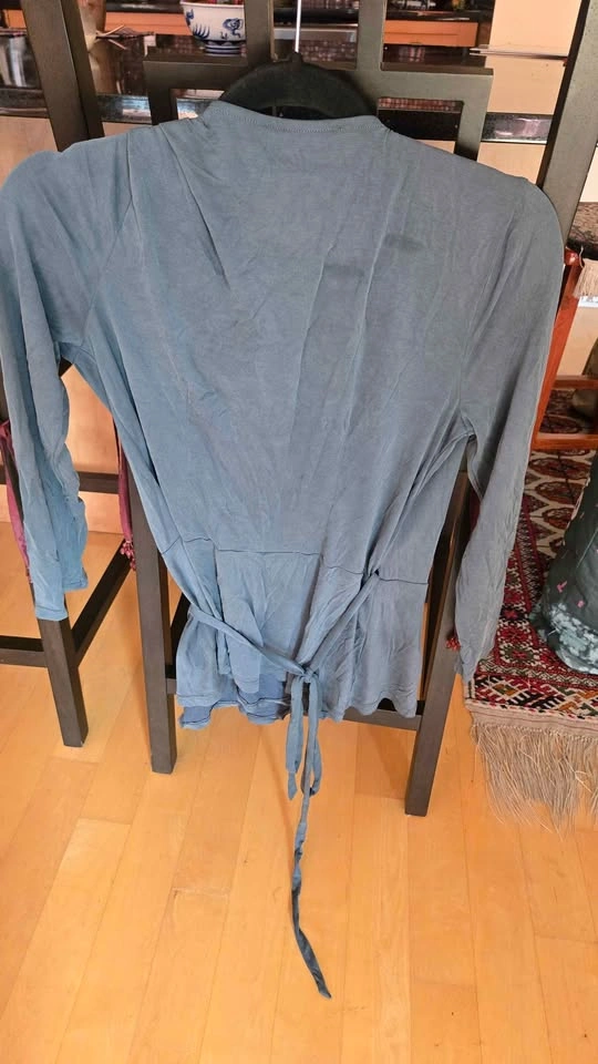 Vintage Loft Sea Green Wrap Top - photo 3