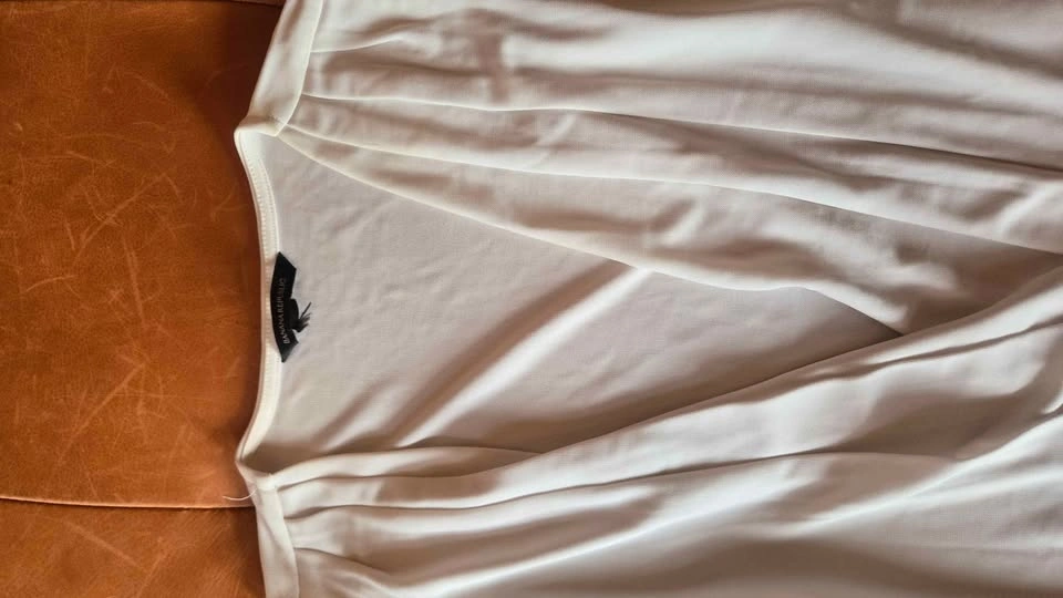 Banana Republic Vintage White Sleeveless Top - photo 3