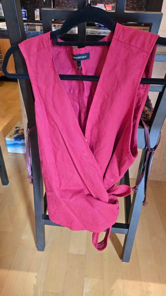Banana Republic Red Linen Wrap Top Medium