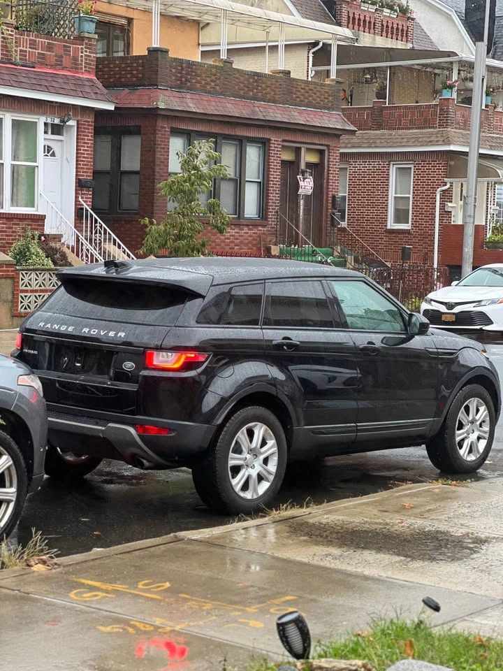 2018 Land Rover Range Rover Evoque · Fully Loaded - photo 4