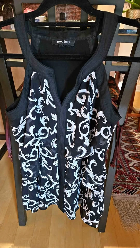 White House Black Market Ruffle Blouse Medium