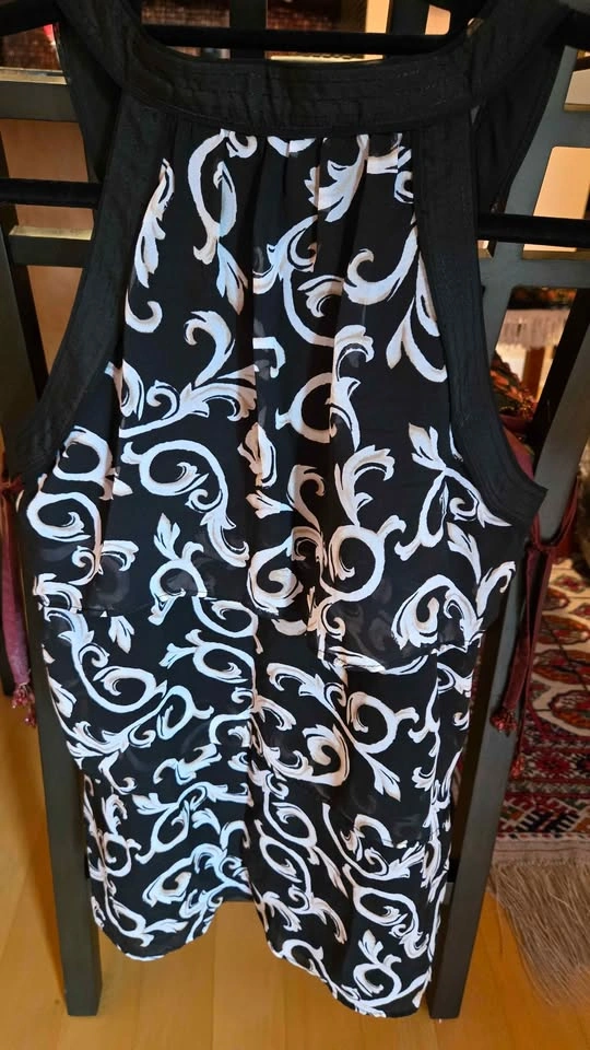 White House Black Market Ruffle Blouse Medium - photo 3