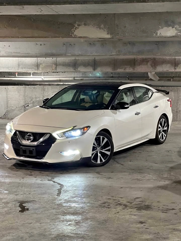 2017 Nissan Maxima · SL