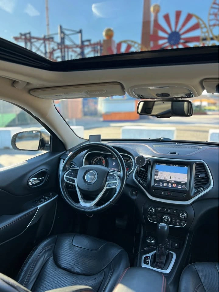 2018 Jeep Cherokee Trailhawk L Plus Sport Utility 4D - photo 5