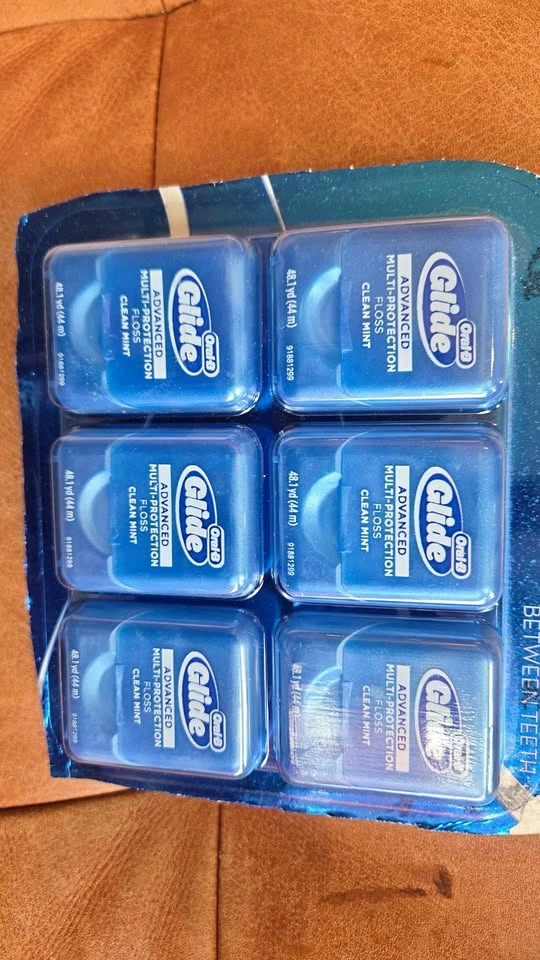 6 Sealed Glide Dental Floss