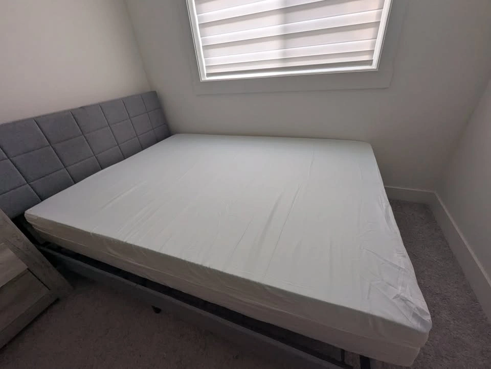 Memory Foam Queen Mattress - photo 3