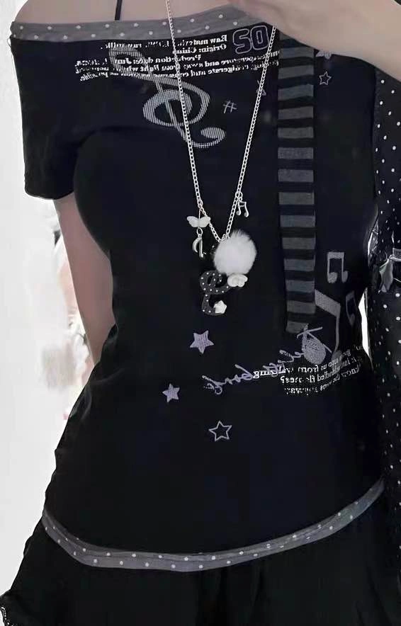 y2k alternative off shoulder shirt - photo 2