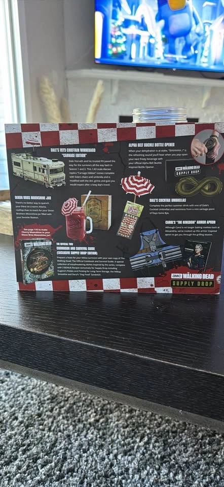 Walking Dead Supply Box - photo 2