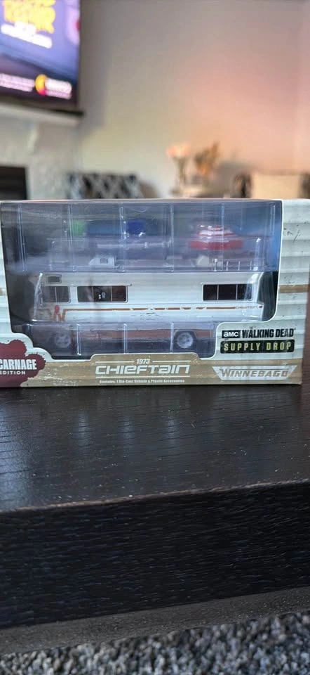 Walking Dead Supply Box - photo 5