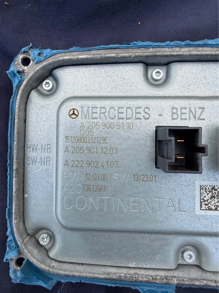 Mercedes W205 ILS OEM Adaptive Headlight Control Module - photo 3
