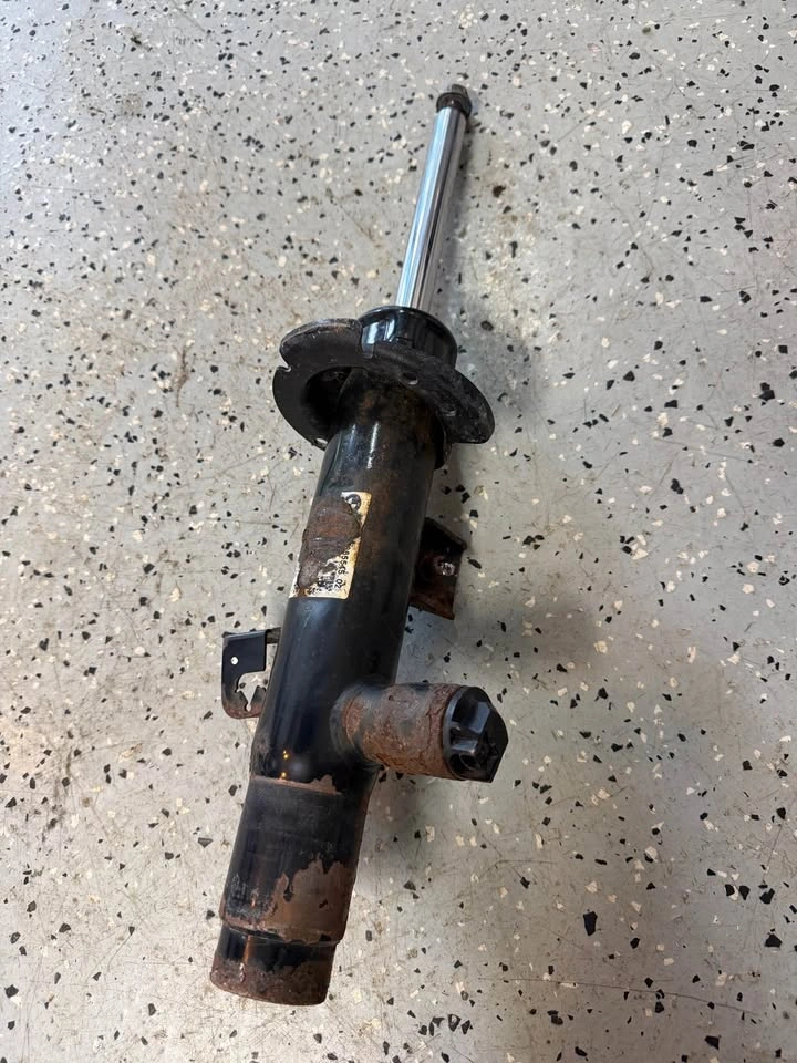 BMW M235i xDrive OEM Front Left EDC Strut - photo 2
