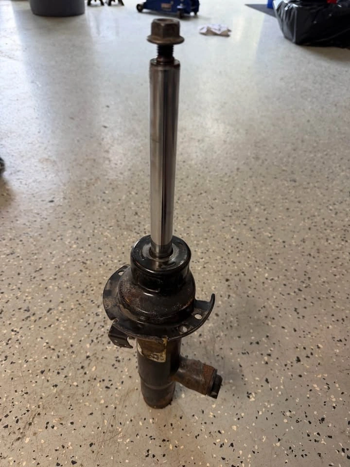 BMW M235i xDrive OEM Front Left EDC Strut - photo 3