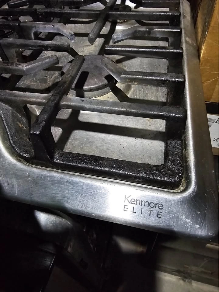 Kenmore Elite Gas Stove - photo 2