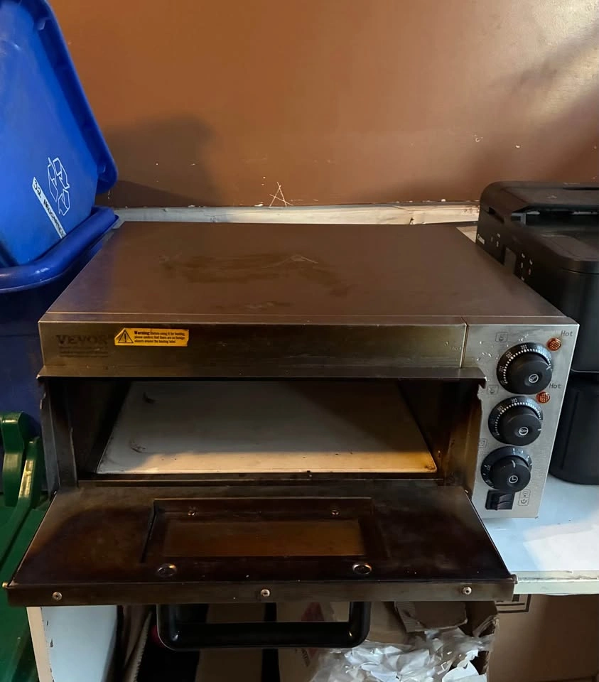 Commercial VEVOR Countertop Pizza Oven - photo 2
