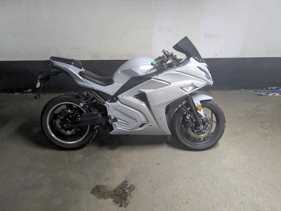 Evoque Electric Motorcycle - photo 3