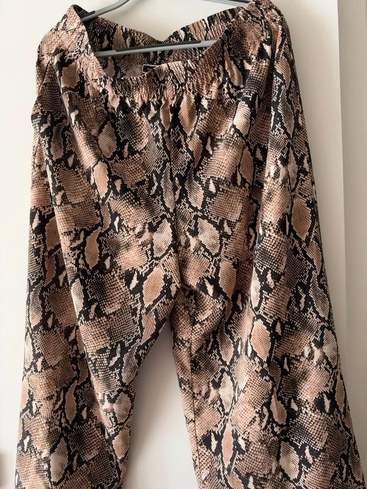 Melanie Lyne Snake Print Pants - photo 3