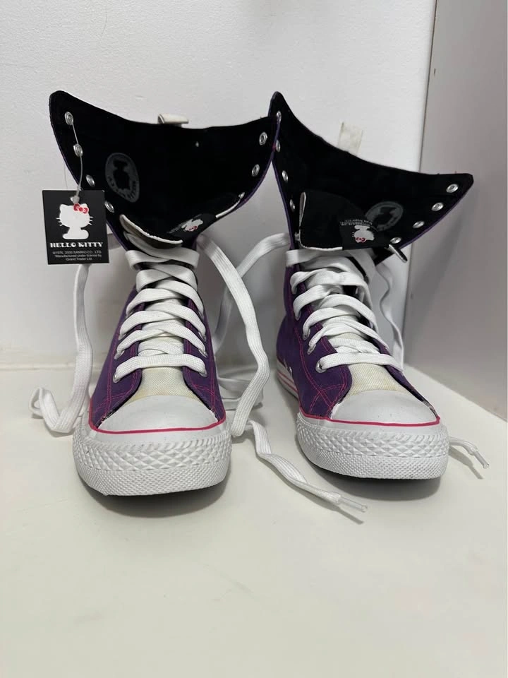 Hello Kitty Extra High Top Sneakers - New in Box - photo 3