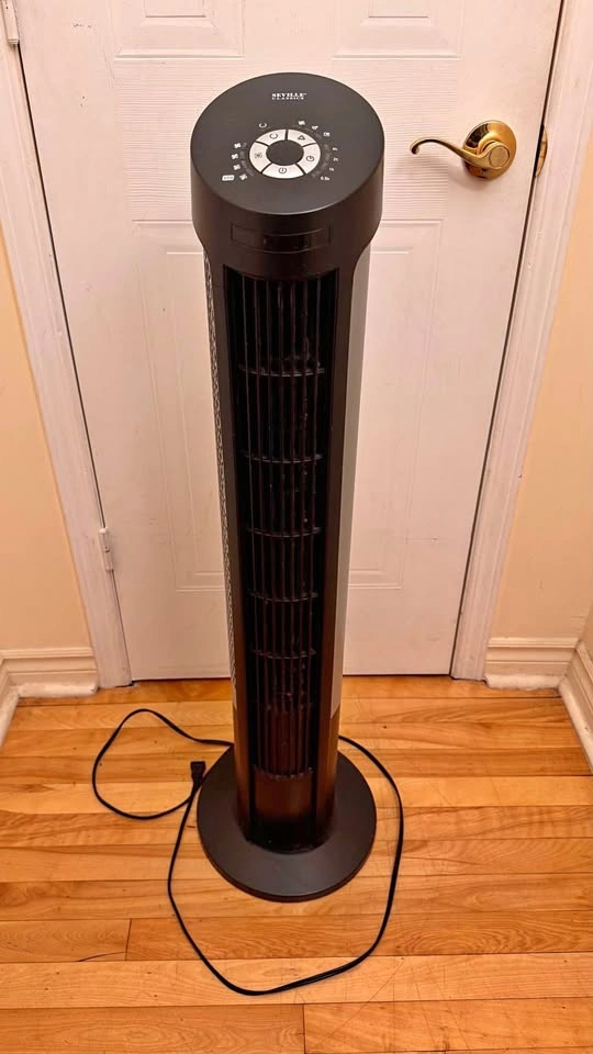 Seville Classics Black Tower Fan – Oscillating with Timer