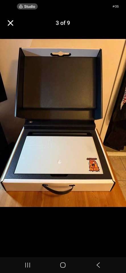 Alienware M17 R4 (parts) - photo 3