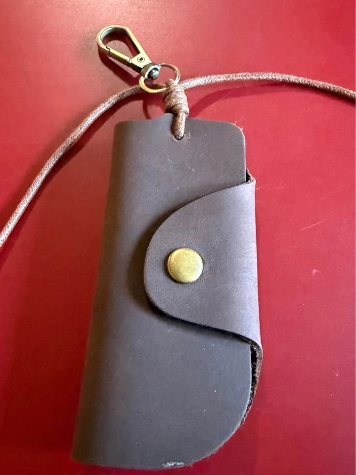 Handcrafted Rustic Leather Key/Card Pouch with Lanyard - photo 3