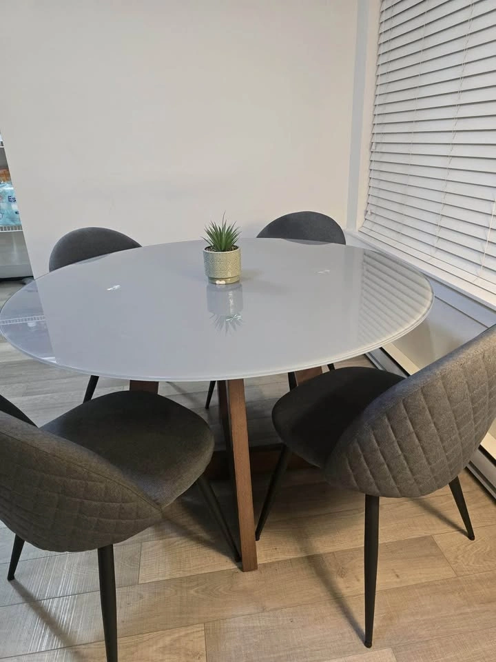 Dining table & chairs - photo 4
