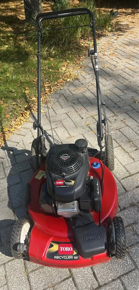 Toro Recycler 22” Honda GCV 160 Self Propelled - photo 4