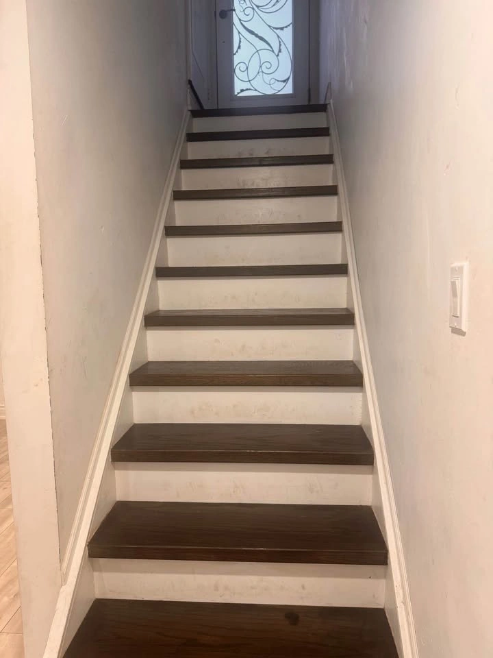 2 Beds 1 Bath - Separate Entrance Basement Apartment - photo 3