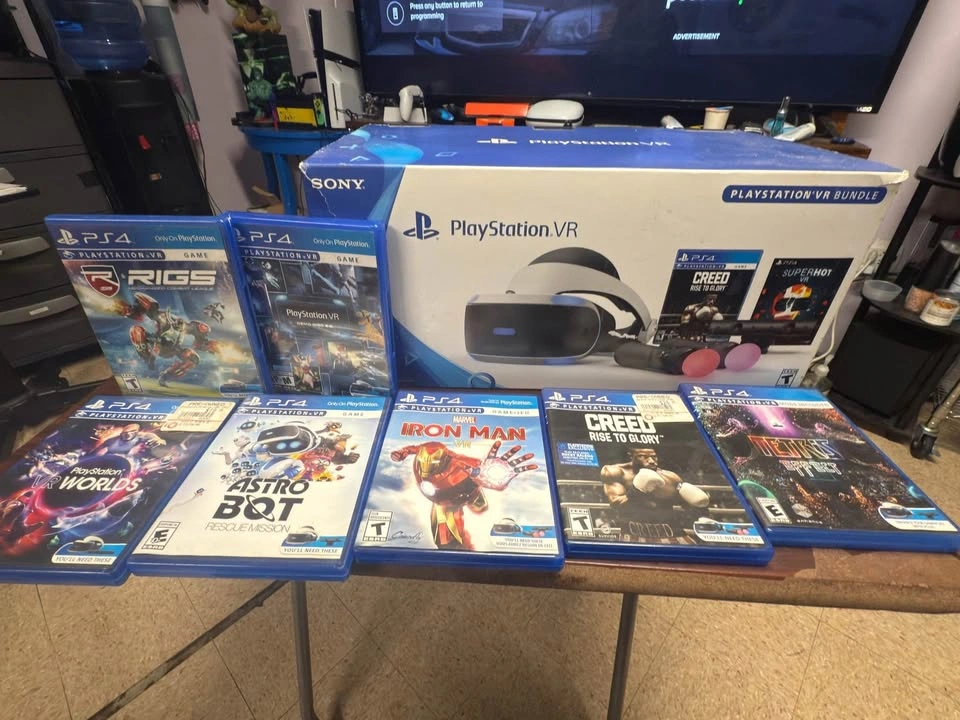 5TB God of war PS4 Pro w/ PSVR bundle - photo 5